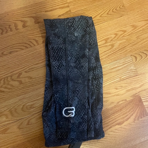 MonoB Dusty Navy Snake High Waitsted  CycleBar Legging - Picture 2 of 2